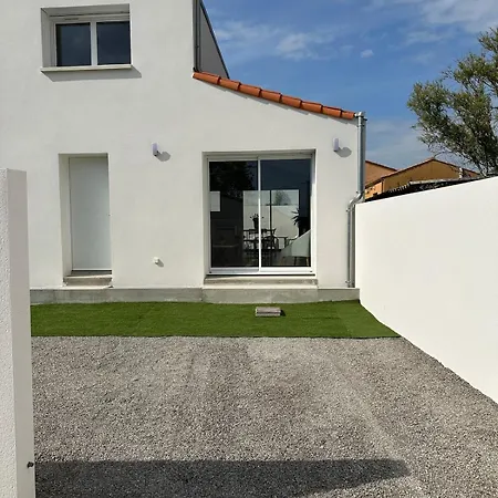 Maison Neuve Entre La Plage, Arena Et De La Gare Des Sables D'olonne * レ・サ​​ーブル・ドロンヌ