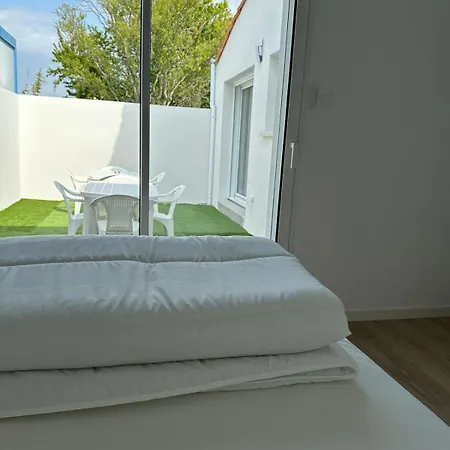 別荘 Maison Neuve Entre La Plage, Arena Et De La Gare Des Sables D'olonne *